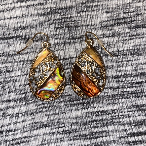 Brown and Gold Tear-Drop Pendant Costume Jewelry Necklace and Earring Set - Picture 3 of 14